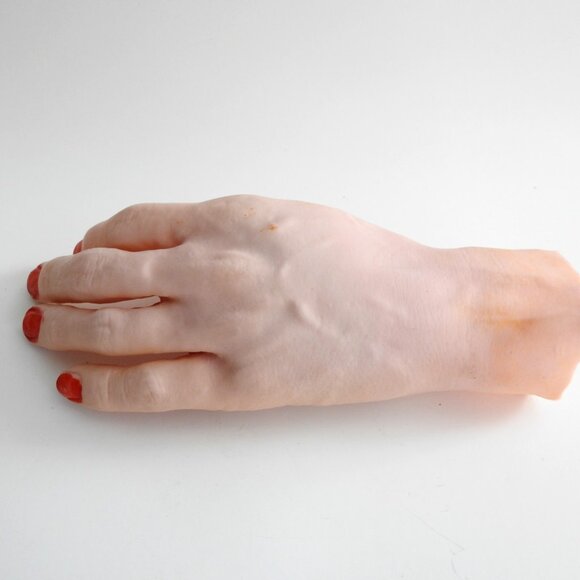 1990s Realistic Rubber Severed Left Hand Halloween Horror Prop - Picture 4 of 7